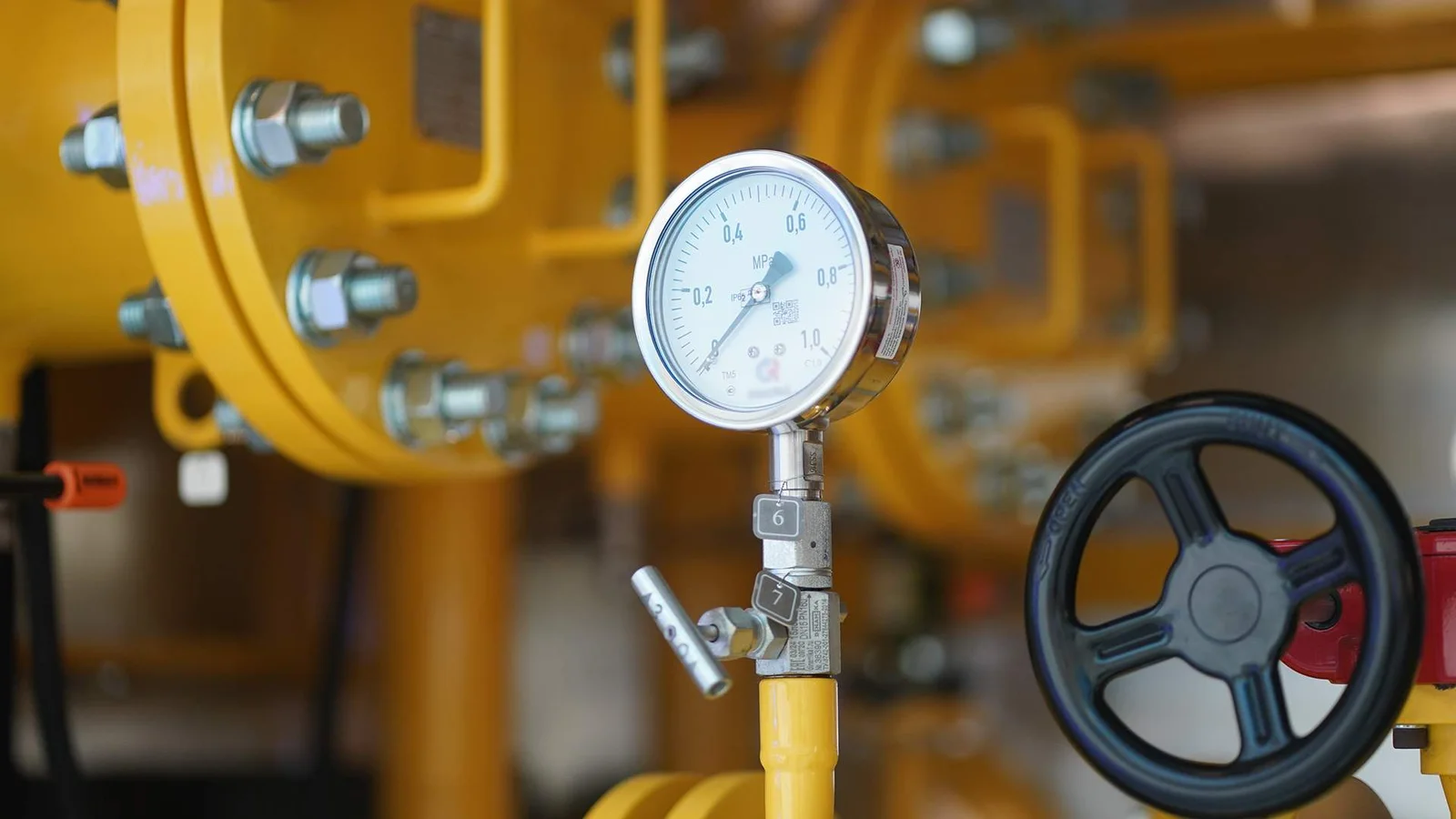 Электронное взыскание долгов за ЖКХ Эксперимент коснется 19 регионов